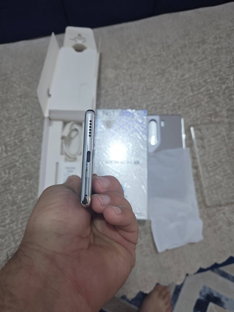 السلام عليكم تكنو كامن ٤٠برو فاي جي للبيع الجهاز جديد نضيف ١٠٠/١٠٠السعر ٢٥٠الف مكاني بغداد جديد شارع المسبح رقم تليفوني وتساب ***********
