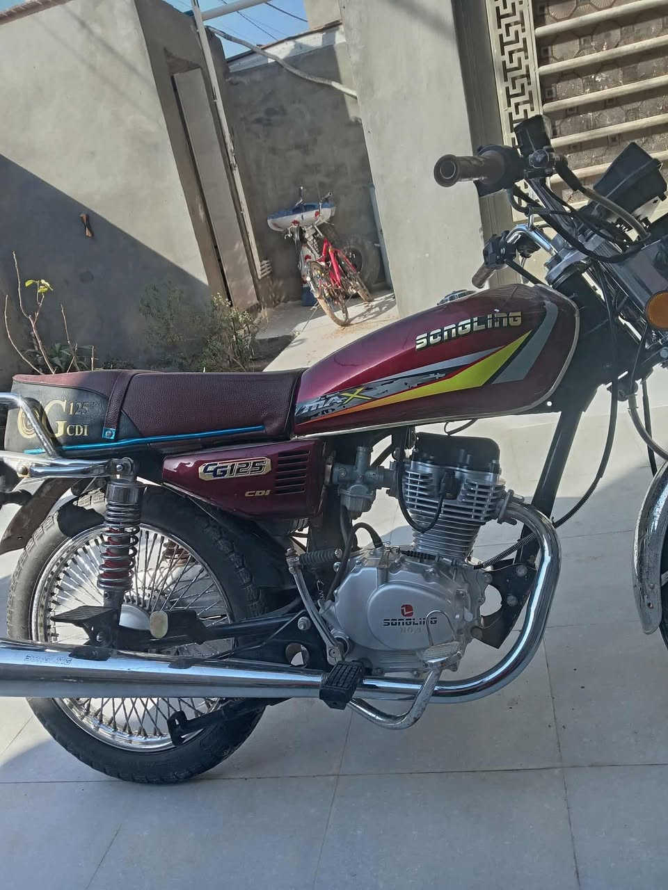 السلام عليكم
تايكر  موديل 2025 دراجه جديده مكفوله كفاله عامه من التاير للتاير السعر 625 بيها مجال بسيط مكاني كربلاء طوريج ***********
