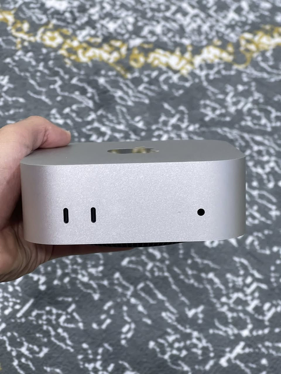 للبيع ماك ميني M4
Mac mini m4 , Gigabyte, Ram 16
مستخدم 3 اشهر فقط بضمان الوكالة 
نظافة 100%
كل ملحقاته موجودة
سبب البيع تركت مجال المونتاج والتلوين
السعر 720 الف وبي مجال
***********
