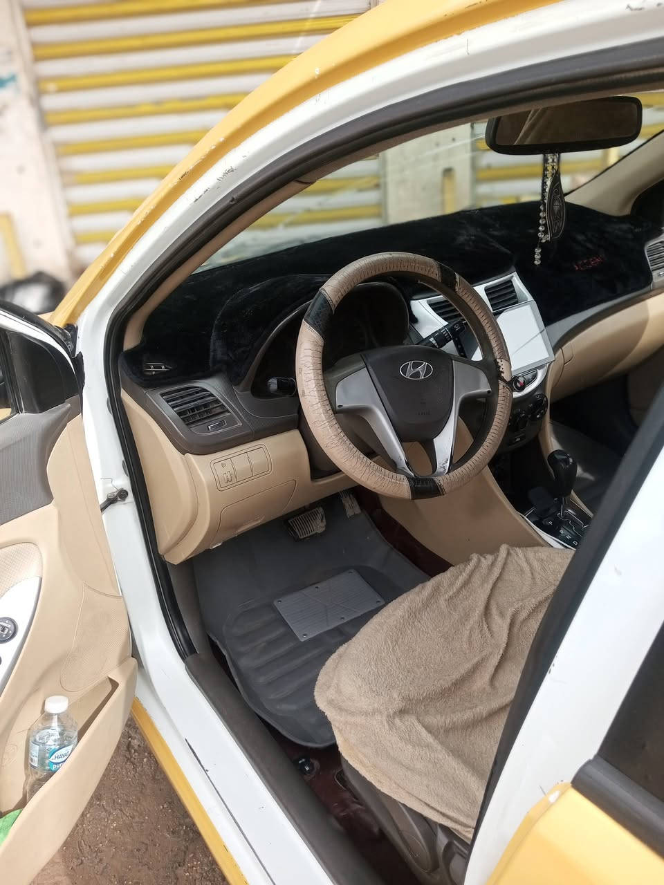 السلام عليكم اكسنت موديل 2015 خليجي مكاني بغداد كامله مابيها نقص 
الرقم ***********
