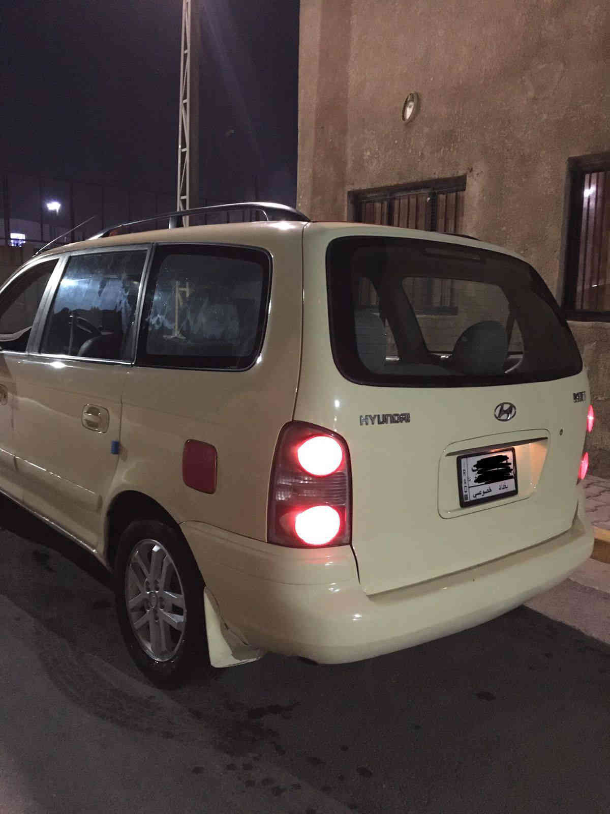 السلام عليكم
هونداي ترانجيت   رقم بغداد بسمي٧ راكب مديل ٢٠٠٦ مكينه ٢٧٠٠ ٦ سلندر سياره حلوه كير مكينه مكفولات تبريد قطعتين منقص غاز  مصبوغه عام للجماليه فقط بدون ضربه ولا خياس سياره مال عائله ترايك للبصره تحويل ثاني يوم  سعرها 79 وبيها مجال حك الجيه مكاني بغداد الدوره  اذا شراي اتصل ***********
