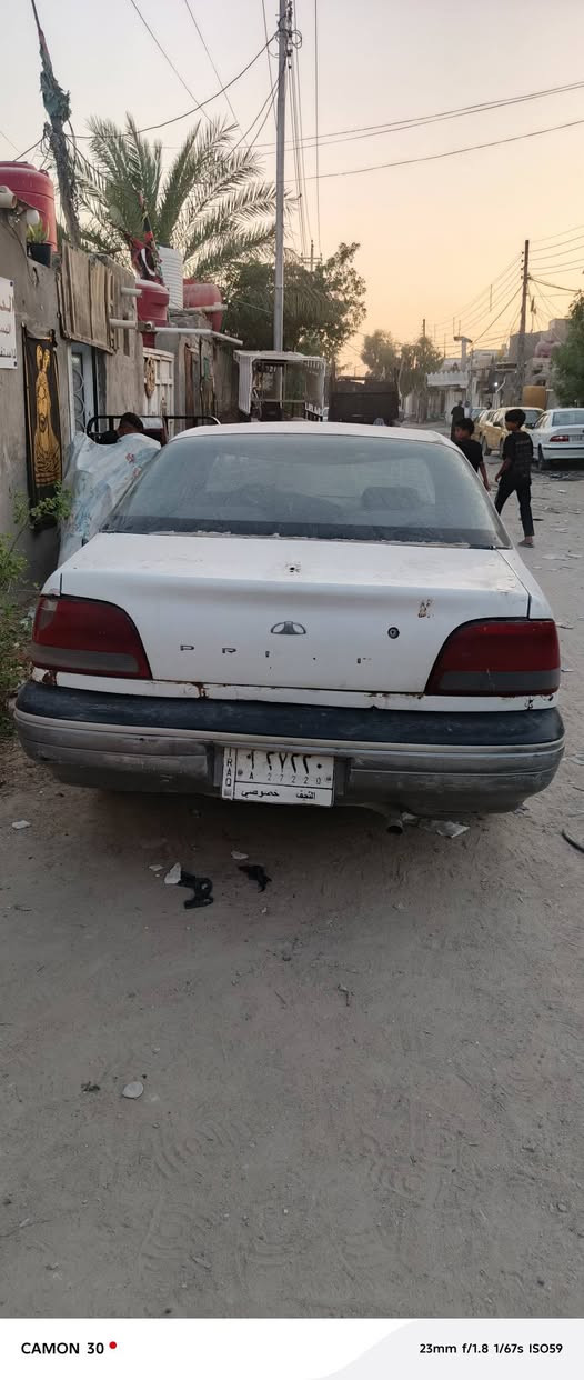 السلام عليكم دايو فراشه ٩٦ محرك مفتوح جديد لا صرف ولا بخار  كير عادي جديد حد اديه  نضيفه رقم نجف الماني شرط التحويل مالكها بالنجف كهربائيا كلها شغاله 
سياره خدمه ومال عمل سعرها 12 ورقه 12 ورقه قفل 
*********** اتصال

***********واتساب
