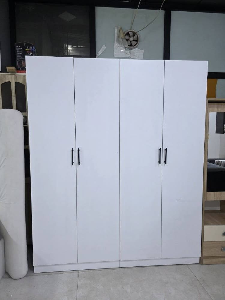 ژووری نووستن ٦ پارچەی دەسکرد زۆر تایبەت
کەنتۆر ٤ تاک ١٨٠سم
سیسەمی ١٨٠×٢
دۆشەکی ٢ بەری کوالێتی بەرز 
بۆکسی بەردەم سیسەم
چەکمەجێکی ٤ تاک
بۆ زانینی نرخ پەیوەندی بکەن بە ژم،***********
گەیاندن بۆ تەواوی شارەکان بەردەستە السليمانية, العراق
