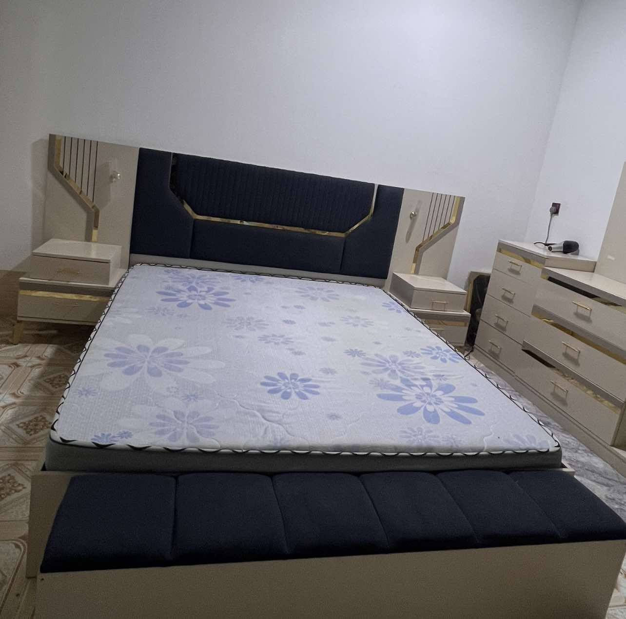 8پارجە بێ دۆشەک ملیۆنێک کراوە 
650هەزار کورکوک


**إذا كنت صاحب هذا الإعلان وتريد حذفه لأي سبب، رجاءا أرسل رسالة إلى الدعم الفني**