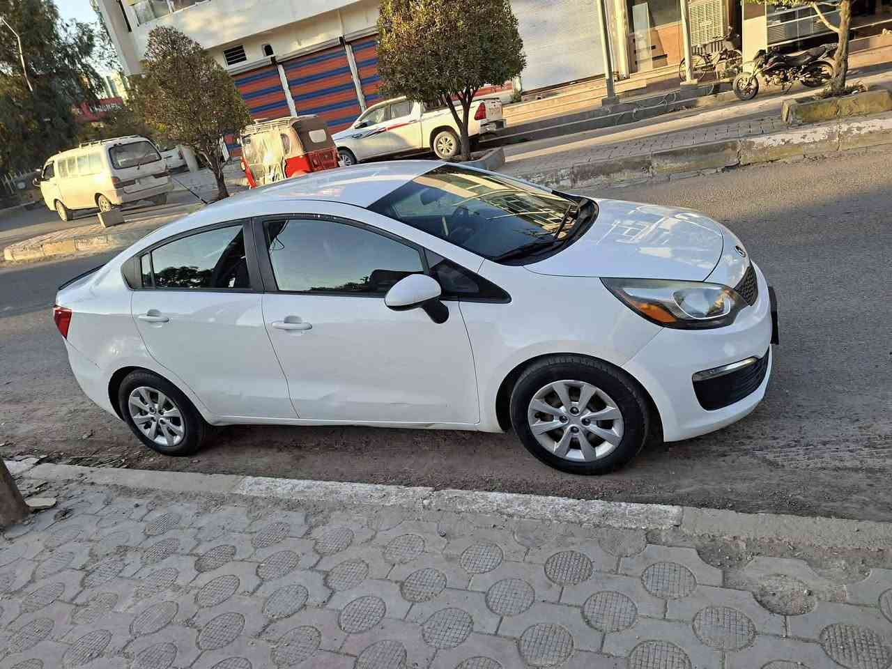 كيا ريو  2016
محرك و كير و كهربائيات حداديه جاهز بدون نواقص 

بيها مكانات صبغ 

السونر بالمنشور 

سياره جاهزه من كل النواحي 

مكان السياره بعقوبه شارع خريسان 

للاستفسار ***********
