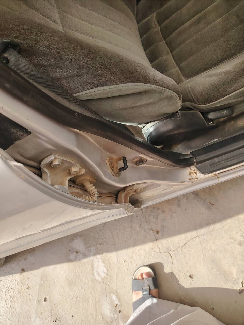 ســوناتا تو
السلام عليكم  سوناته تو صبغ حزام بيهة طخه بسيطه من وره رقم صلاح الدين بأسم جاري  كير عادي  محرك مفتوح 1800.لاتنقيص ولاتبخير  (تبريد شغال ثلج 🥶🥶)  
تايرات وحداديه 80٪  العنوان صلاح الدين الضلوعيه 
الســــــــعر ((37))  وبيهة شوي مجال 
مارد خاص فقط اتصال ***********
