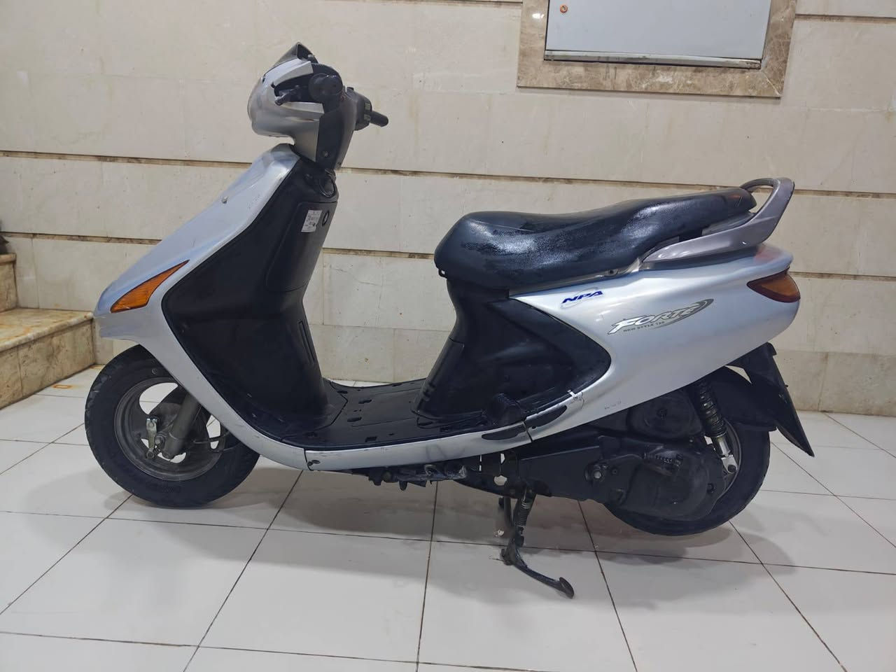 دراجه فراشه جديده  السعر 700 وبيه مجال قليل *********** النجف, العراق
