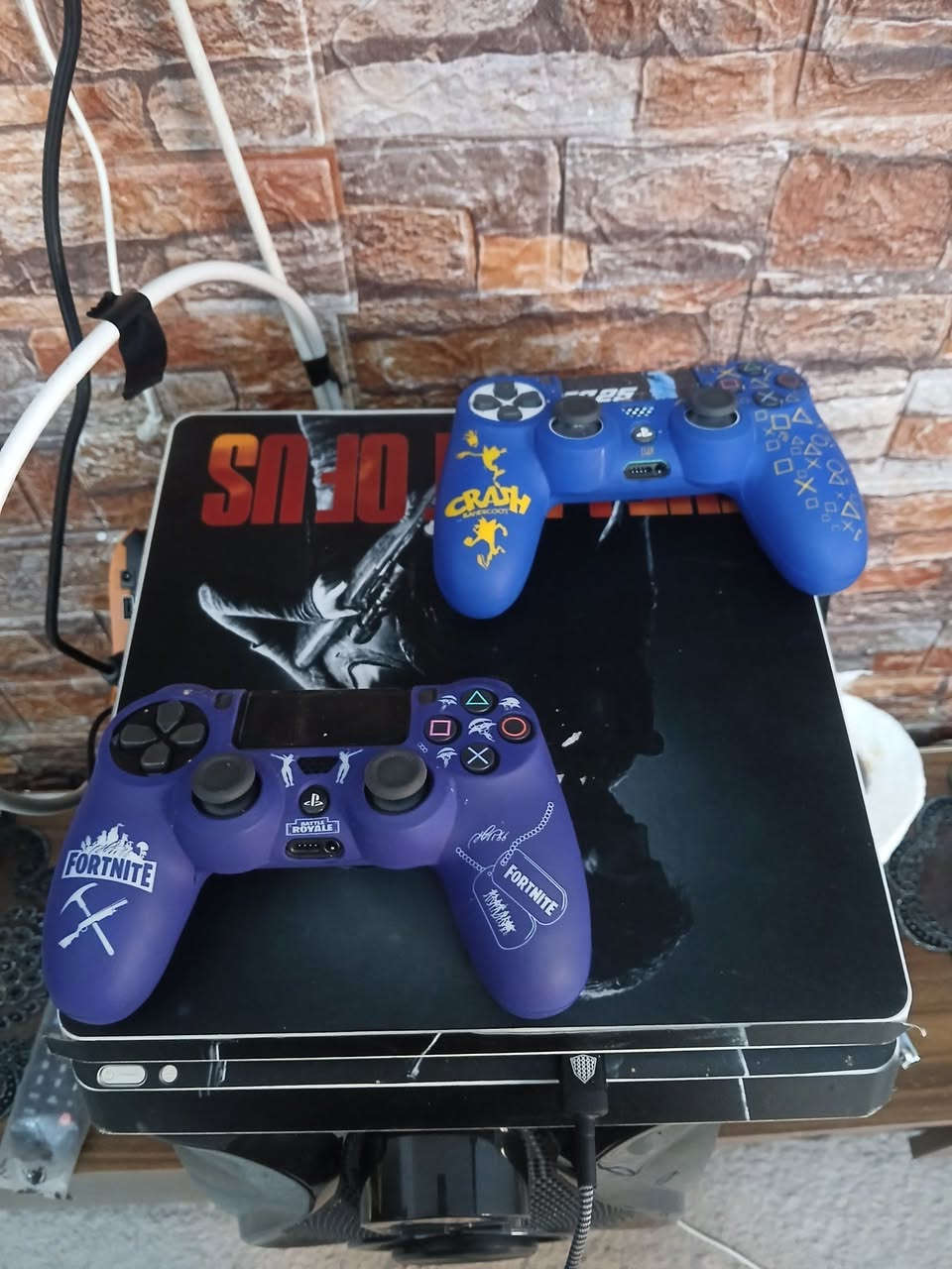 للبيع شبه جديد نضيف اصلي 
معا دراعين و500 قيقه


**إذا كنت صاحب هذا الإعلان وتريد حذفه لأي سبب، رجاءا أرسل رسالة إلى الدعم الفني**