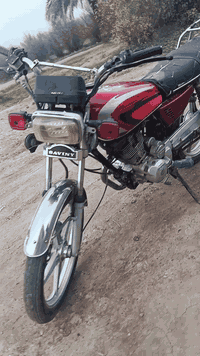 السلام عليكم دراجه ايراني موديل 20 العنوان التاجي مقابيل ملعب الكويتي السعر(300)  رقم الهاتف 
***********
                ***********
