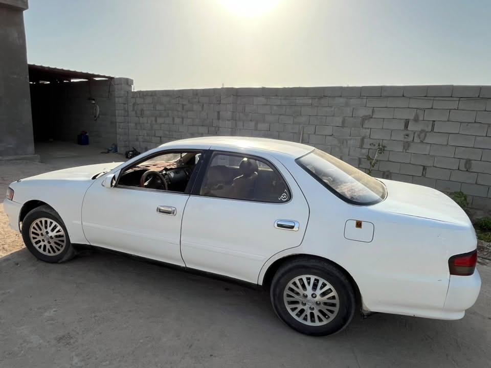 كرستا نفخ موديل 92 سياره ابلاد صبغه الشركة مكفوله من الكص والصوليات مكينة ونجي كهرباءات شغاله كلها رقم البصره مشروع وطني بسمي سياره كفالة استفسار ***********
