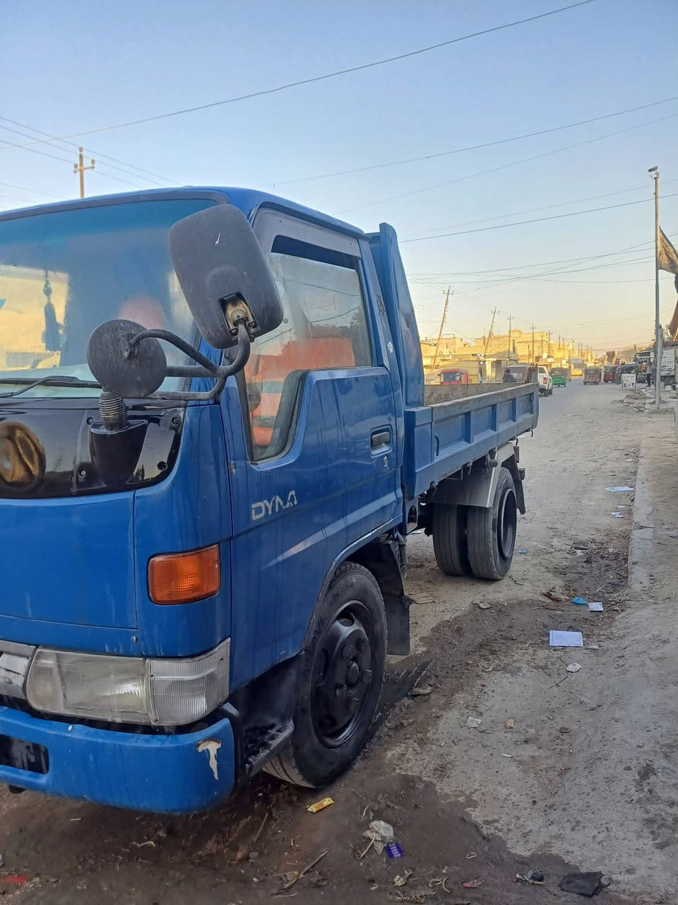 سياره كنتر للبيع سياره معلايه  فحل مكان بغداد ماكينه بها تبخير بيها طخه الموديل 1998 ***********
