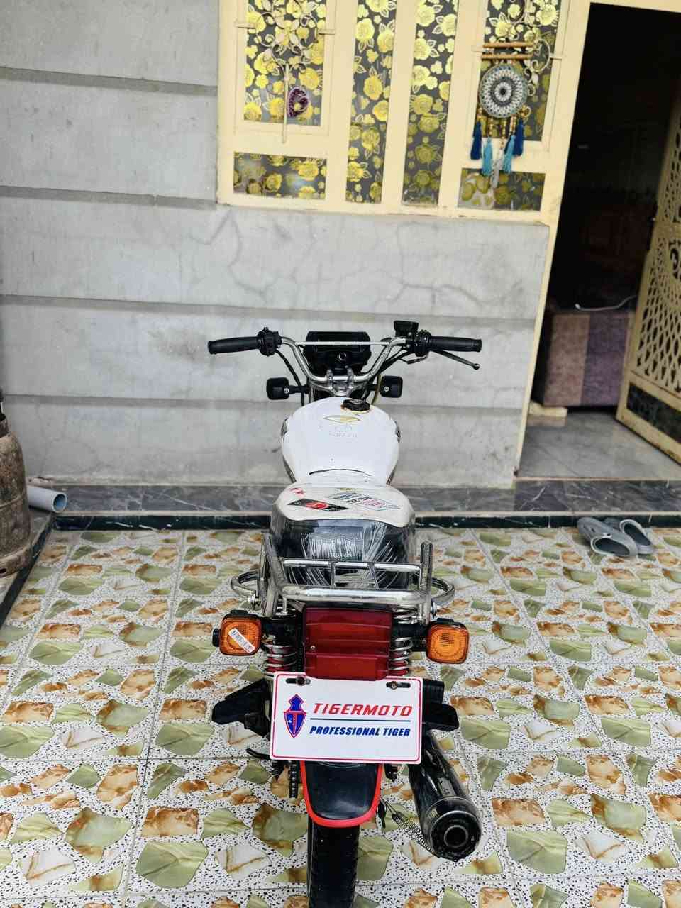 سلام عليكم دراجه للبيع مديل 23 اوراق


**إذا كنت صاحب هذا الإعلان وتريد حذفه لأي سبب، رجاءا أرسل رسالة إلى الدعم الفني**