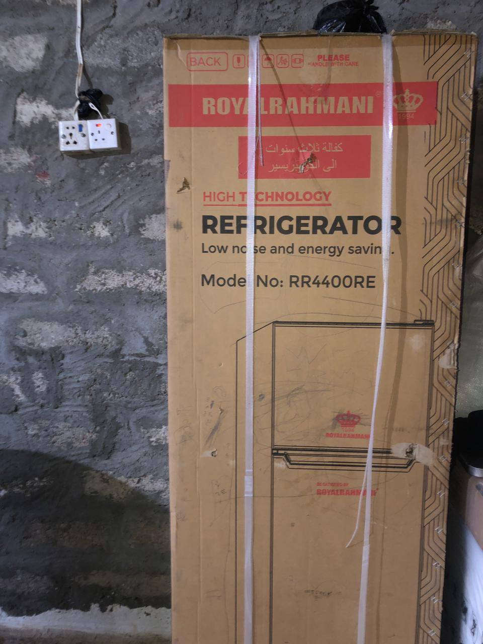 يوجد ثلاجات للبيع عدد 2 جديد ما مستعمل المكان الموصل الايمن العسر خاص او اتصل ع الرقم (***********)
