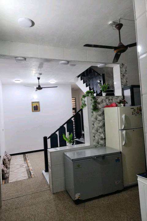 دار للبيع ١٠٠ متر مجمع بيتي ٢ بنيان جناي بلوك ٧٢ 
سند حر بسمي