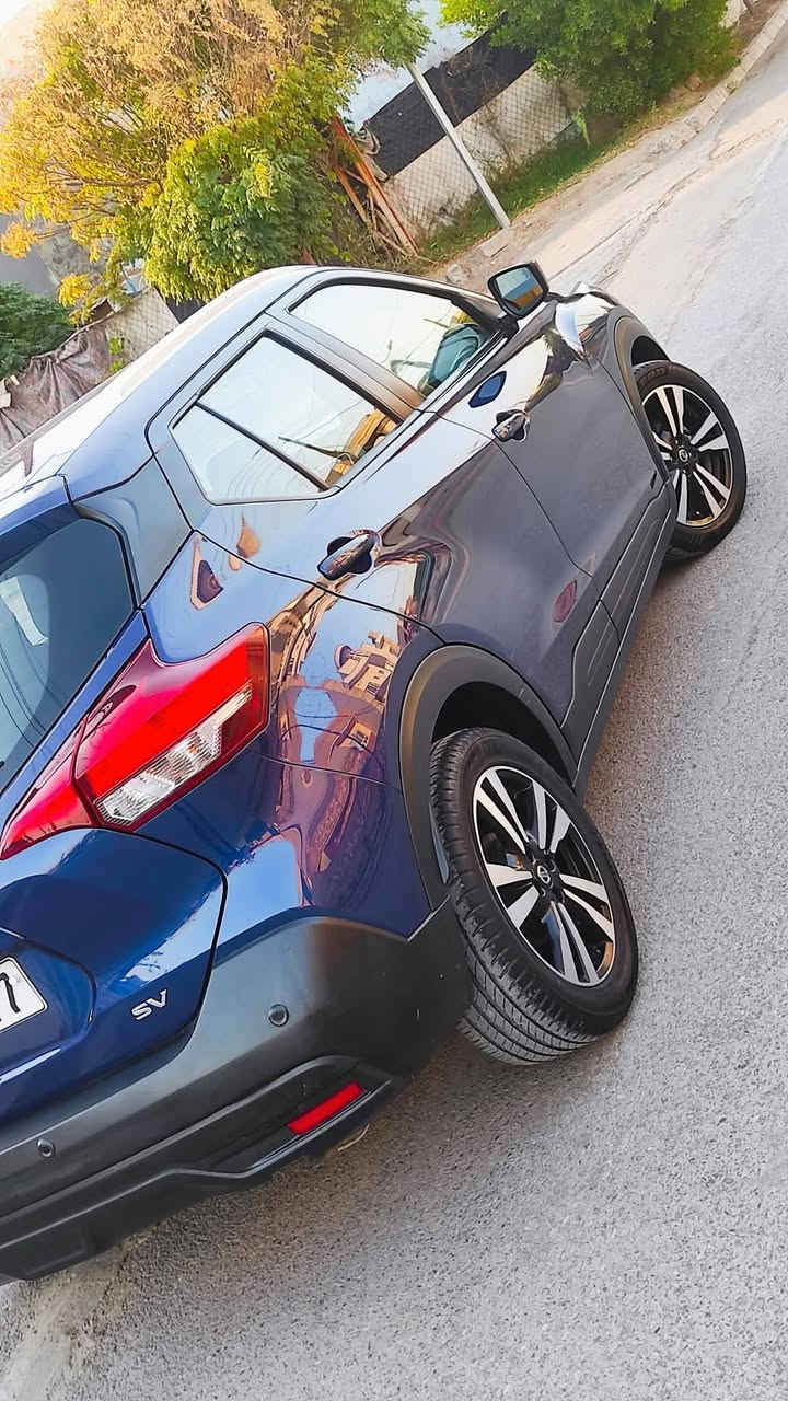 السلام عليكم  للبيع نيسان كيكس موديل 20 مواصفات SV حادثه جاملغ امامي بارد فقط صور الحادث موجودة مواصفات
بصمة ابواب 
بصمة تشغيل 
شاشة كامرة 
ويل كب 
تبريد منفصل 
رادار امامي 
رادار جانبي
حساس خلفي 
تحكمات ستيرن 
كروز قفل سرعه
شاحن يو بي اس
وبعد بيها مواصفات سيارة جاهزة كوبون بانزين تحويل بشرط رقم مميز مكانها أربيل  للاستفسار الاتصال على الرقم التالي*********** 
***********
