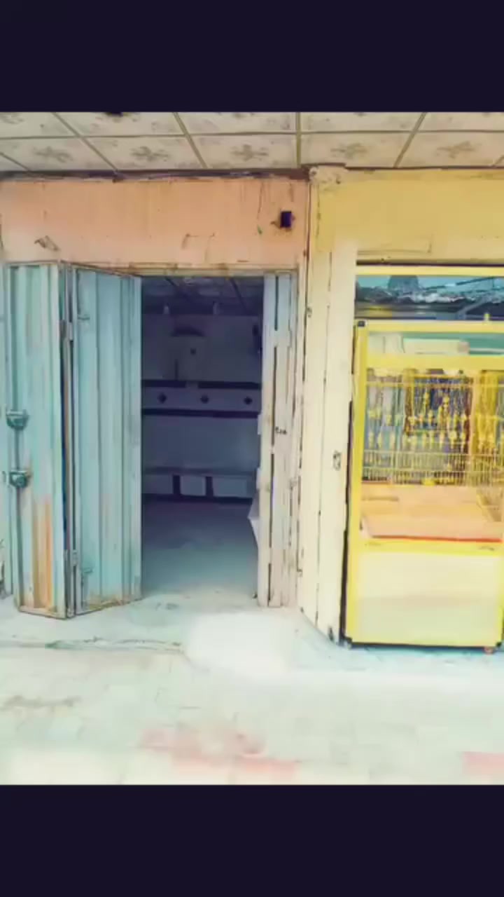 السلام عليكم محل تجاري للبيع طابو صرف بأسم شخص واحد تحويل مباشر بأسم المشتري العنوان كربلاء طويريج سوق الذهب السعر خاص 
***********
***********
