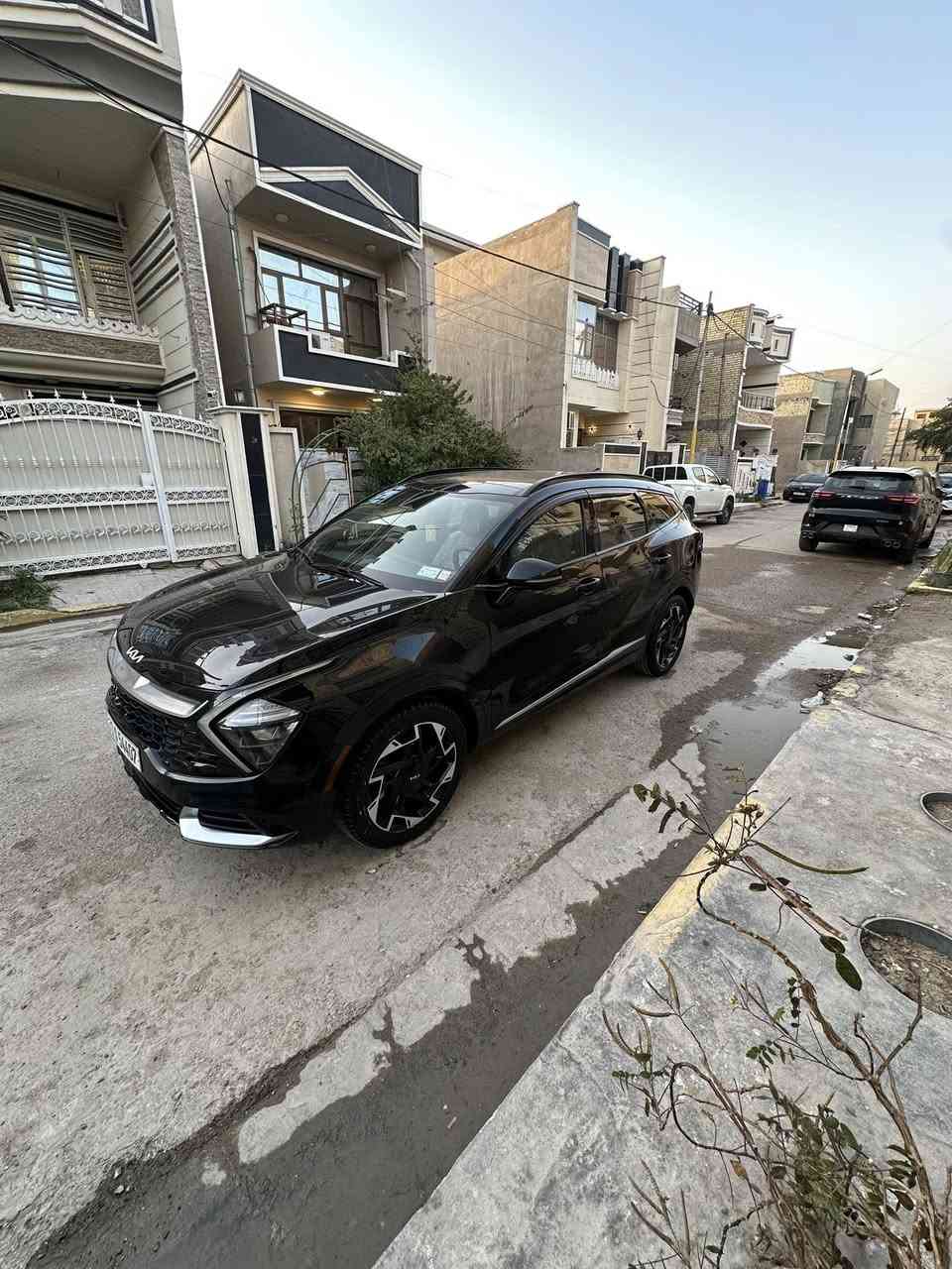 سلام عليكم للبيع فقط  مديل 23 فول مواصفات  حادث باب خلف السايق ونص الچاملغ الخلفي    السعر 21  مكاني بغداد حي الجهاد  *********** بي واتساب
