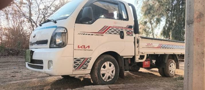 سلام عليكم ورحمة الله كيا حمل موديل 2016 للبيع رقم بغداد شرط تحويل سنويه لحد ٢٧ سياره خير من الله  ١١٠ وبيه مجال رقمي  ***********
