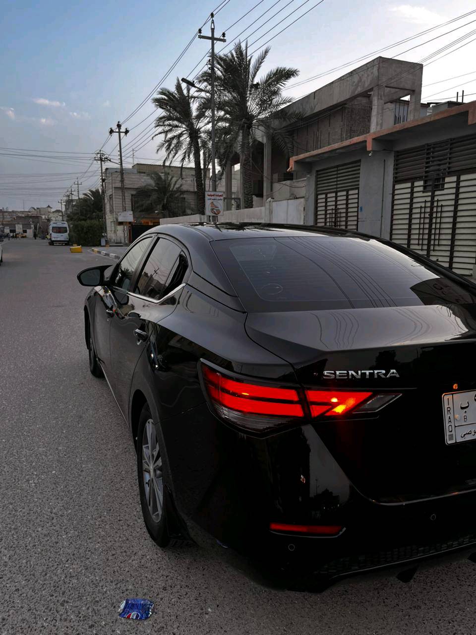 السلام عليكم 
نيسان سنترا شكل المكسيكي لون اسود للبيع 

موديل 2022 
ماشيه 106 
بصمه
المواصفات 
حساسات جانبي 
كشنات جلد دواخل بيجي وسود
شاشه كبيره
لايت لد
تحديد مسار 
كير + محرك كلش حلو وناعمه وحته انطيك وياها دهن الكير 
تبريد ثلج ❄️ 
حداده جاهزه 100‎%‎ فقط تبدل دبلات الامامي 
ضررها دعاميه وبنيد و الجاملق راجع على البارد 
ملاحظة : الدعامية و البنيد مغلفهم فابلون بقيه اجزاء السياره بيهه رصعات ناعمه كلش (حته لا تجي وتكول ماكلتلي) ويحتاجلها شريط ستيرن 
رقم بصره معوقين و المعوق جاهز للوكاله وبعد الها سنتين وتتحول

السعر 115 ورقة وبيها  مجال

***********