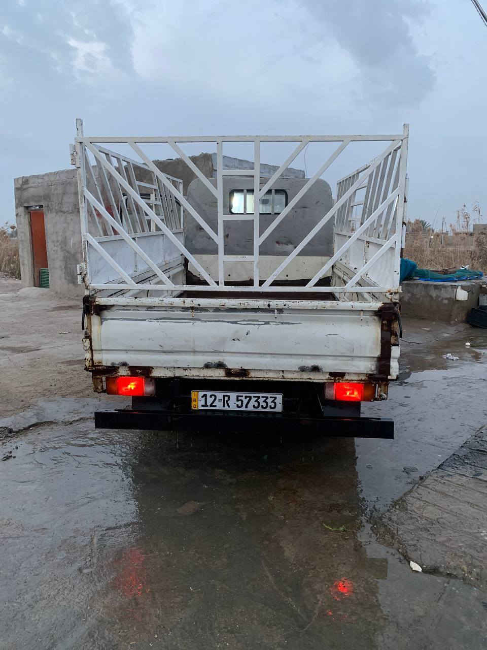 كنتر بزون بتره موديل 95رقم نينوى دولي مشروع وطني وكاله ام البارجود بسمي محرك كيا 3000بي بخار شاصي بي لحيم ب 35 وبيه مجال مكاني ذي قار الفجر ***********
