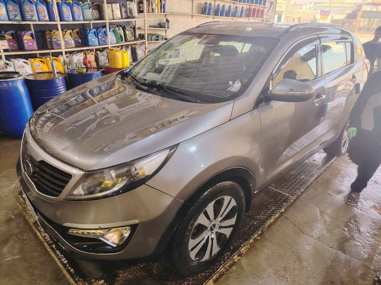 سبوتج كاز ٢٠١٥ فول مواصفات عدا الفتحة جديده كارتون حدادية كير مكينة مكفولات كصة جنطة تبريد ثلج حساسات امامي خلفي كامرة وشاشة كشنات جلد تدفئة كشنات السعر ٦٥  مراوس بيع ***********
