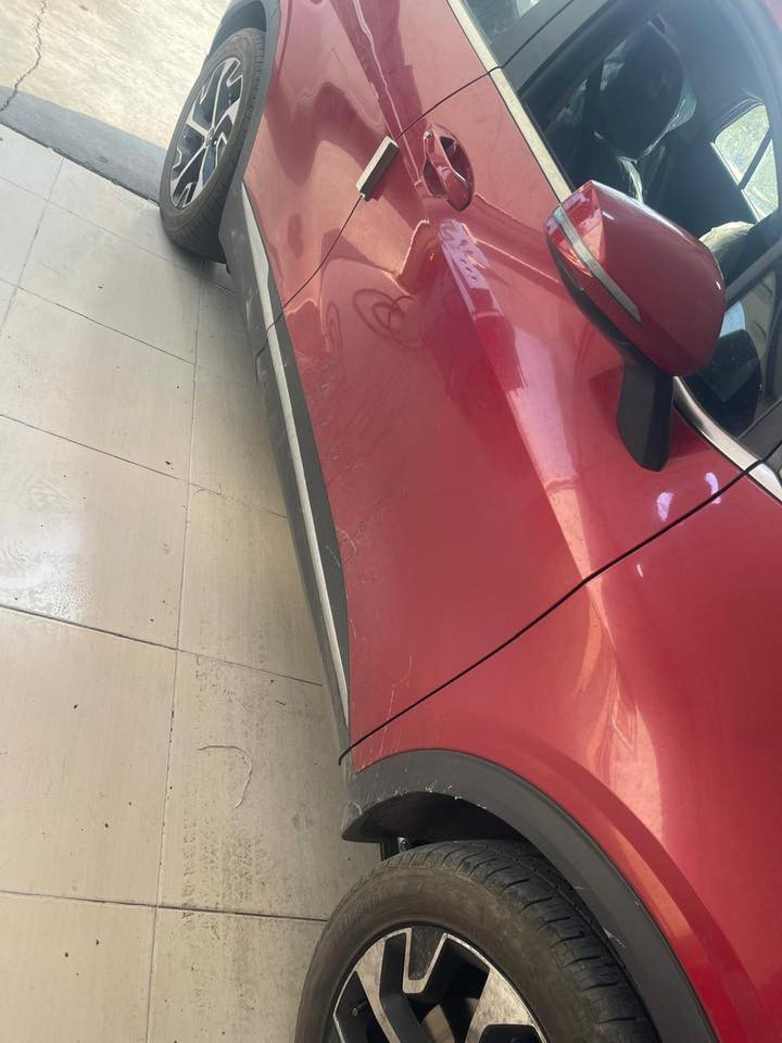 كيا سبورتج موديل ٢٠٢٣  نص فول خليجيه السياره مكفوله فقط شبر بارد بالباب الأيمن رقم اربيل ماشيه ٥٤ مكانها بغداد الطالبيه السعر ٢٠٨ رقم صاحب السياره ***********
