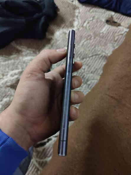 للبيع 22الترا جهاز لوك ما مفتوح رام 12 ذاكره 256 دبل خط شرق اوسط بدون غراض 
السعر 425 قفل 
***********
