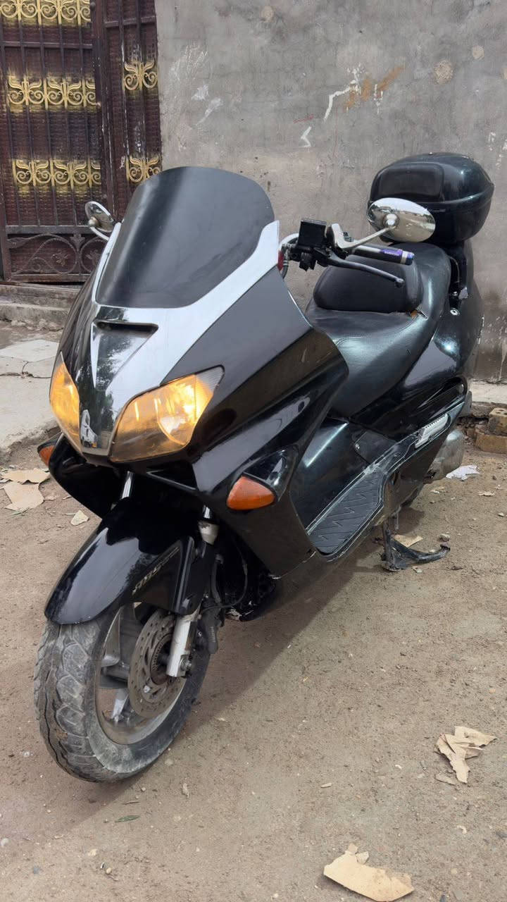 السلام عليكم دراجه فورزه 06   للبيع سعر    ٧٠٠ بي  مجال قليل مكان بغداد  دراجه نضيفه حلوة رقم ***********
