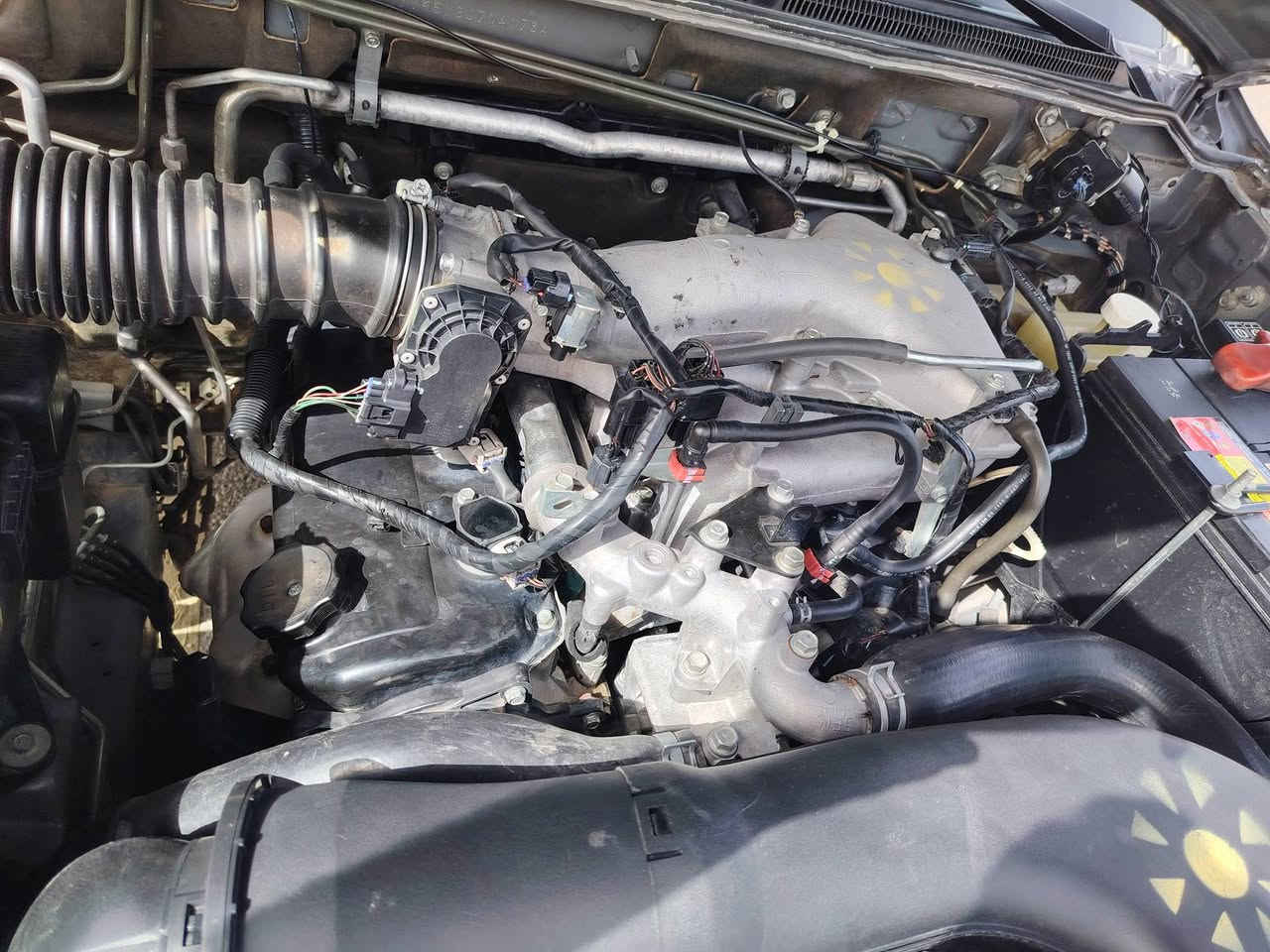 سلام عليكم 
باجير موديل 2016
رقم أربيل جديد سنويه وهزه ال28
تريد وكاله تريد تحويل باسمي سياره
سياره جديده بمعنى الكلمه 
مكينه حداديه تبريد وضع شركه برغي ما مفتوح بيه
بجم كله زنون اصلي موجود كتلوكات سياره   مال شركه
سوجين موجود
سياره مكفول كل نقص ما بيه مال جناي
مكان سياره كربلاء
اعتذر من مراوس
سعر 190 وبيه مجال
اي استفسار بخصوص السيارة اتصل بصاحب الرقم ***********
مكلف بل النشر
