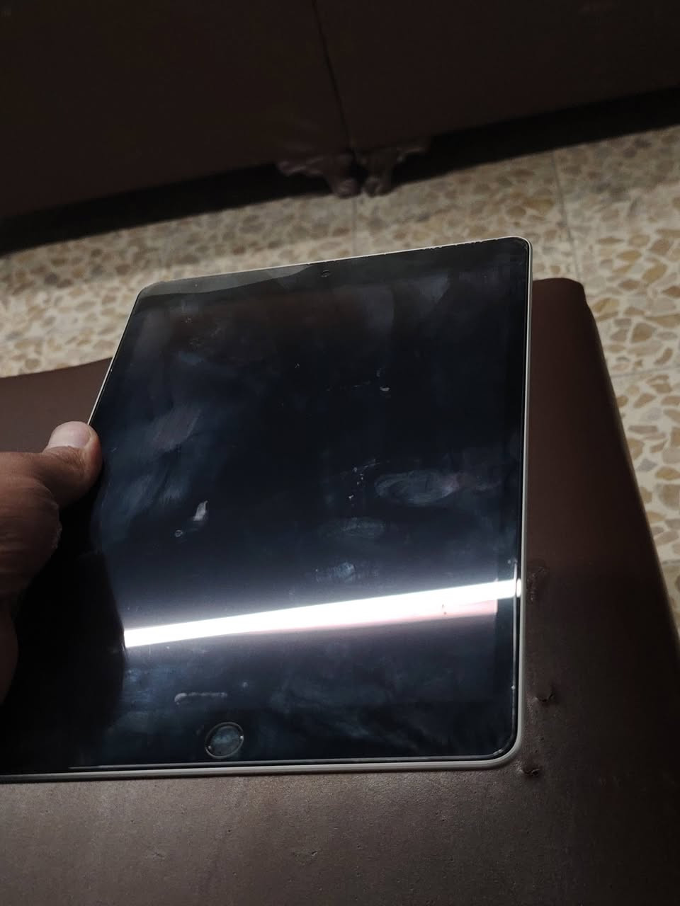 السلام عليكم #ايباد_9 ذاكره 64 مكفول كفاله عامه السعر ٢٥٠ وبي مجال لطيبين ملحقاته كامله شاحنه اصليه وكراتونه وحافضه مكاني بغداد العبيدي ***********
