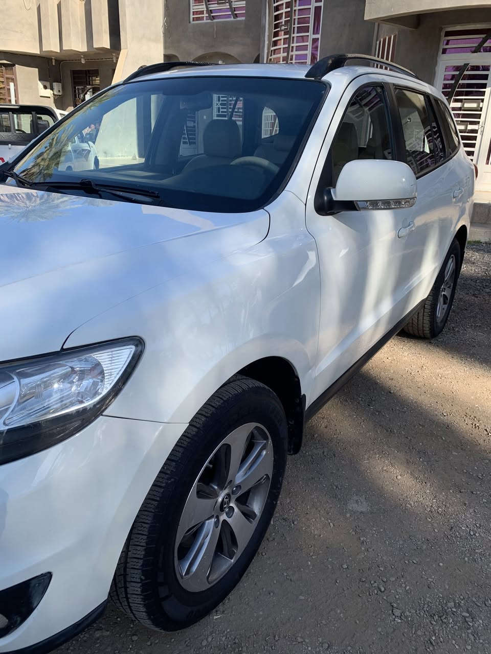 . سنتافي 2012رقم بغداد
.ماشيه 118الف

.كفاله عامه من الشخط والبارد والرصعه والصبغ والتبديل ✨💯

.

.مكان السيارة كربلاء

***********
