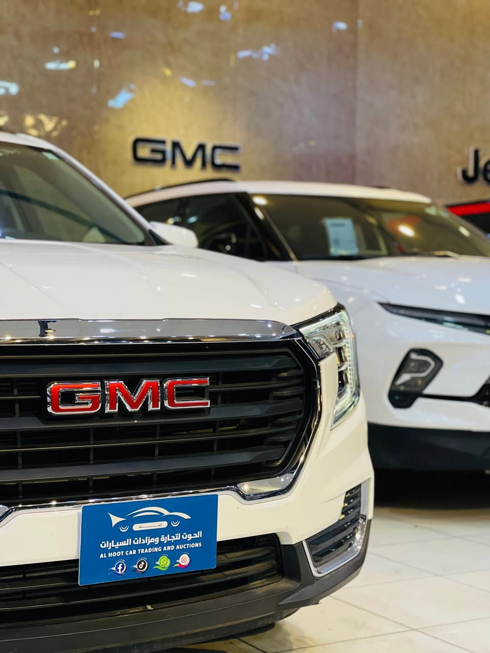 سعر مميز وقطعة مميزه🔥

#اعلان_بيع_سيارة

🔷السيارة : جي ام سي تيران SLE

🔷سنة الصنع :2023

🔷اللوحة : بغداد

🔶السعر : 208 ورقة

🔷الضرر : تبديل وصبغ قبق الجنطة فقط. 

🔷ضرر الايرباك : بدون ضرر.

🔷رقم الشاصي : 3GKALMEG4PL129739

______________________________________

🔷المواصفات:

🔹حجم المحرك 4 سلندر 1.5L توربو 

🔹عداد المسافة 13 الف ميل 

🔹رادار امامي

🔹تنبيه الخروج عن المسار

🔹كرسي السائق كهرباء

🔹تدفئة الكراسي الامامية

🔹ويل كب حجم 17 انج مع اطارات بحالة جيدة

🔹لايتات LED بالكامل

🔹شاشه تحكم بالايعازات

🔹تحكم ستيرن جهتين

🔹بصمة ابواب وتشغيل وتشغيل عن بعد

🔹مع باقي المواصفات الاعتيادية

————————————————————————

☎️ الاتصال :

***********

📍النجف الاشرف - المدينة المائية - معرض الحوت

#GMC #TERRAIN #تيران
