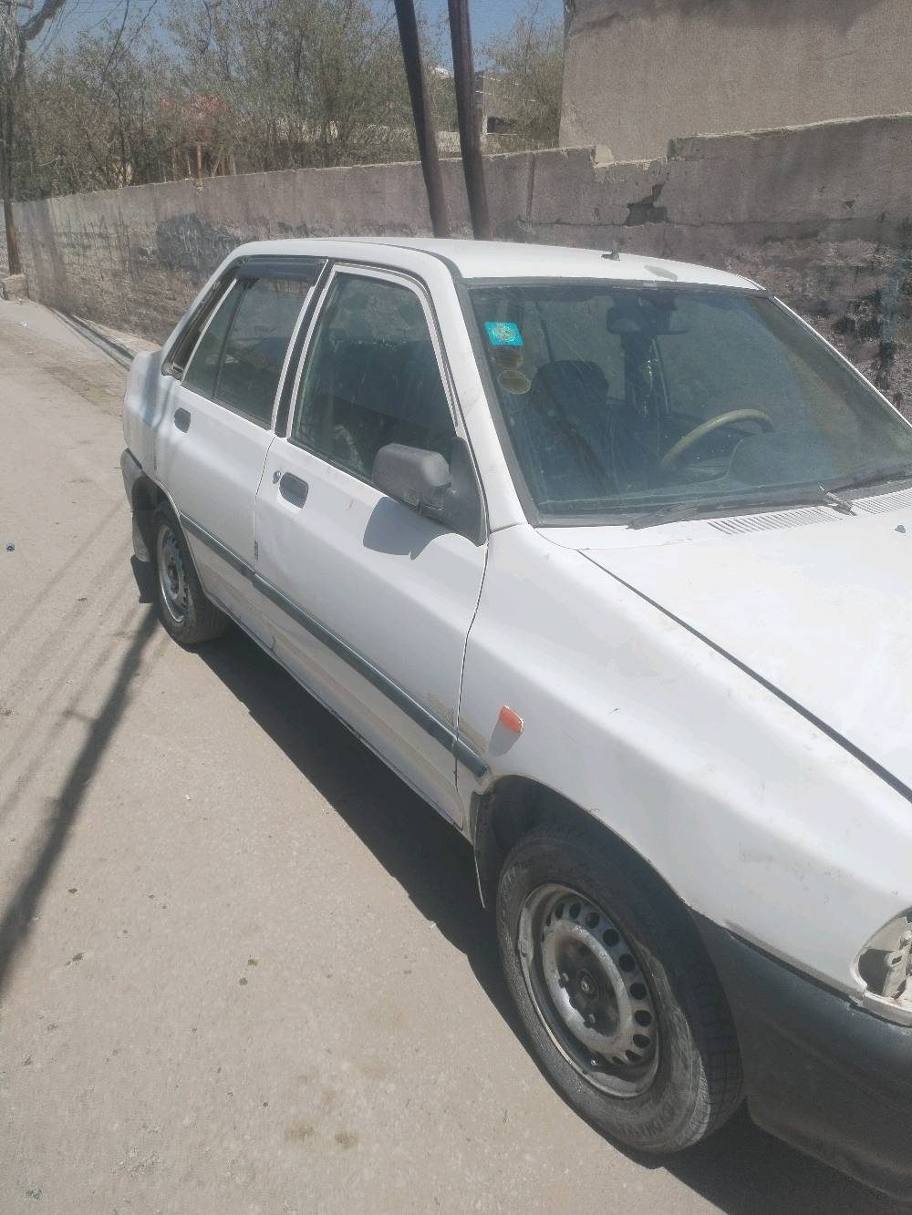 السلام عليكم سايبه لبيع مديل 11 سنويه صاقطه سياره بسمي حويل ثاني يوم مكان سياره نجف شواصي كفاله بيه قطعتين باب وجاملغ تخط تاير جديد مكينه شرط رقم الهاتف ***********