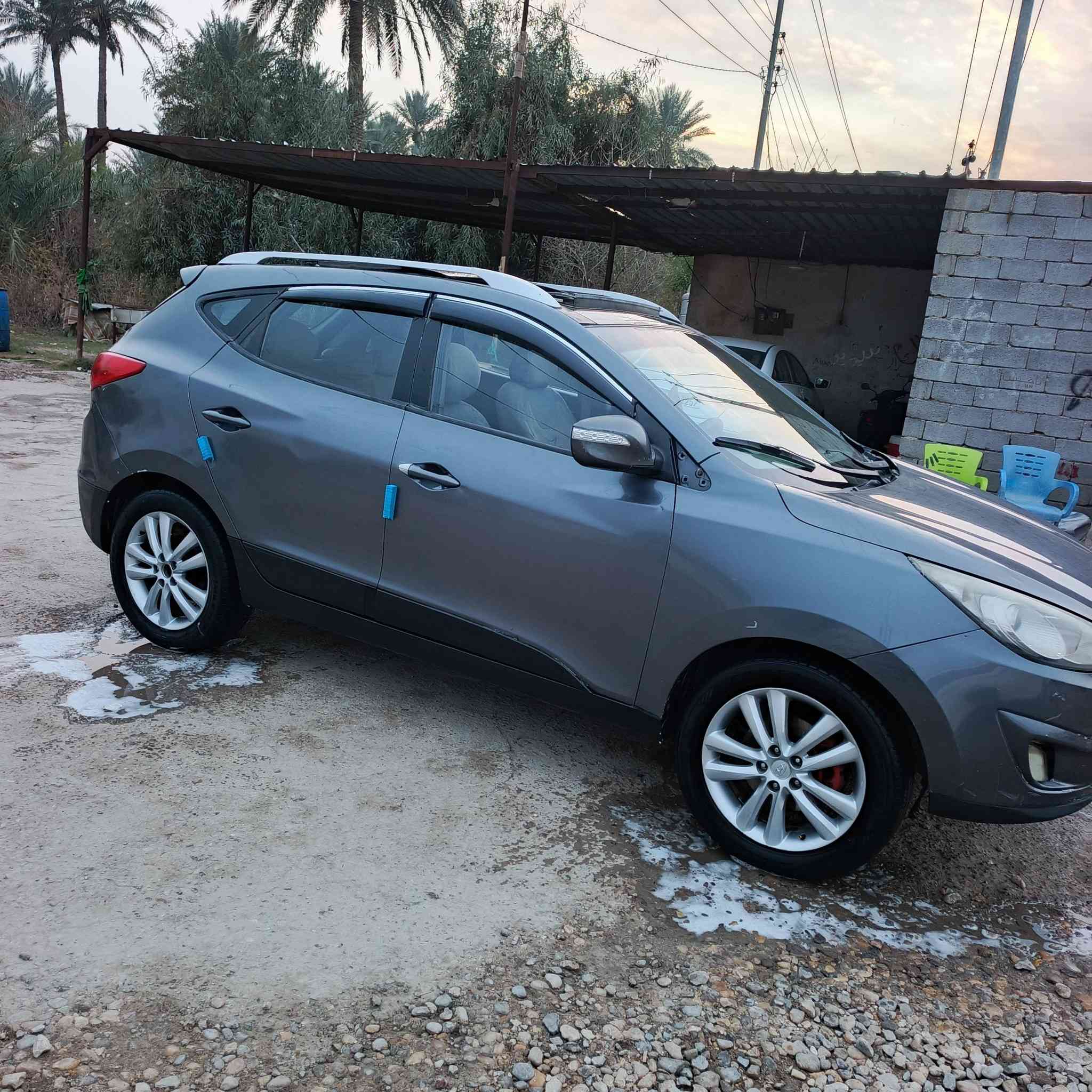 سلام عليكم توسان 12, فول   خليجي محرك 2000دوش. شرط مامفتوح  رقم بغداد دولي سنويه 27 سياره محرك كير تبريد حداديه تخم تاير جديد كهربائيات كله شغاله سياره بيه صبغ عام بدون كلبه ولا كص مكان سياره بابل سعر 105 وبيه مجال نتصال ع رقم ***********    ‏‪***********‬‏  متواجد وتساب
