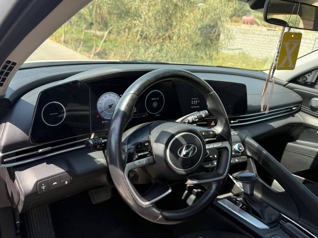 السلام عليكم النترا موديل 23 السياره فول للاخير رقم بغداد السياره احلى من الصور حادثها جاملغ تبديل فقط رايدها160وبيها مجال رقمي***********
