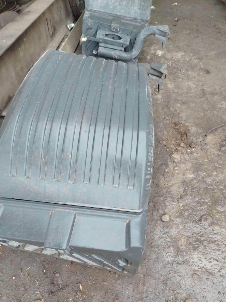 جاملغات اتيك 6 برغي. السعر ورقتين
جرار مارسيدس. السعر ورقتين
كمبريسر هواء ألماني. السعر 150 دولار
***********
***********
