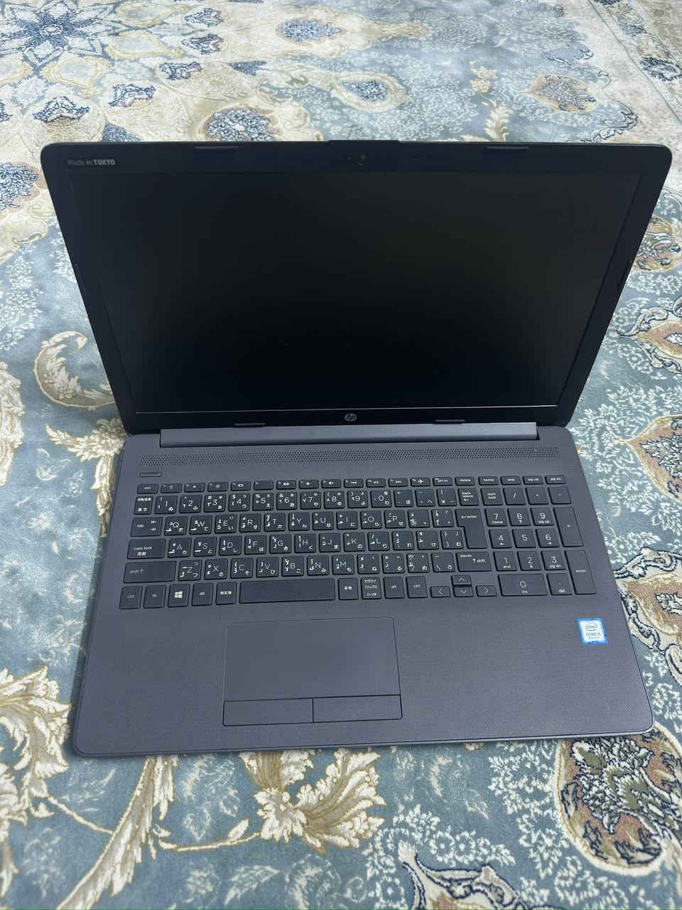 للبيع 400 وبي مجال 

الموديل: HP 250 G7 Notebook PC
 • المعالج (CPU): Intel Core i5-8265U
 • الجيل الثامن
 • سرعة 1.60GHz وتصل إلى 1.80GHz
 • الذاكرة (RAM): 8GB
 • كرت الشاشة: Intel UHD Graphics 620
 • ذاكرة رسومية 128MB (مشاركة من الرام)
 • التخزين: SSD512GB
 • النظام: Windows 64-bit
                               15.6   Full HD (1920×1080)   •      
       •  الاستخدام المناسب:
 • أعمال مكتبية
 • تصميم خفيف (Photoshop)
 • تصفح وإنترنت
 • مشاهدة فيديوهات ودراسة
        
         ***********
