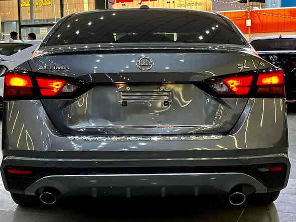 السلام عليكم
نيسان التيما SL  2022 فول مواصفات 
رقم اربيل  سنويه بأسمي
حساسات امامي خلفي
قيادة ذاتيه
رادارات امامي خلفي
كامره وفتحة سقف
بصمة ابواب وتشغيل عن بعد 
شاشه كبيرة تحكمات كشنات جلد كريمي 
معروفه مواصفات ال SL 
السيارة وارد امريكي حادث فقط دعاميه امامي بدون ايرباك
صندوق على كد الرقم بارد كلير البنيد  
وين متريد افحص ✅
مكان السيارة بغداد الغزاليه 
 السعر 187بيها مجال 
☎️***********☎️
      متواجد واتساب
