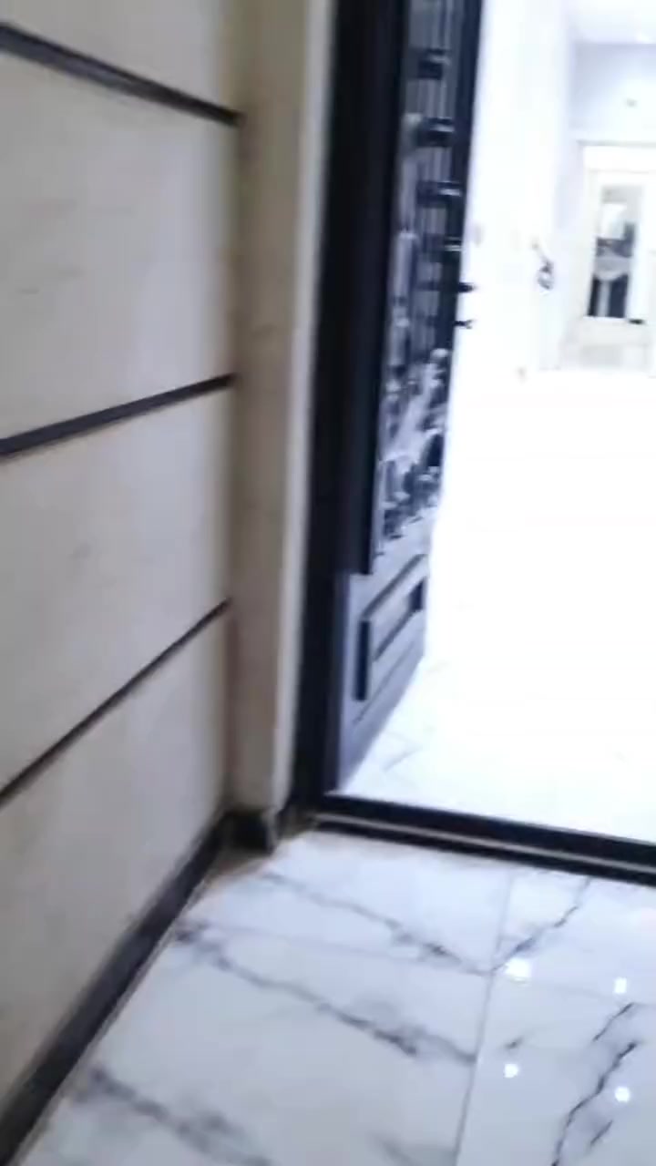 🔱 تحية طيبة ❤️‍🔥
✨ مشتمل ارضي للإيجار 🏡
📍المنصور - شارع 14 رمضان 
مدخل معزول مطبخ وصالة مشترك
غرف نوم عدد 2 - صحيات عدد 2
منور عدد 2 - بناء حديث 
🔸يصلح سكني او تجاري 
🔹توفر أيضا عروض مناطق التالية 
يرموك - منصور - قادسية - الحارثية
حي الجامعة - العامرية - كراده - زيونة 
📲للتواصل ع الأرقام ⚓️
***********
***********
 رمز ✅ البحث 90 متواجدين ع الواتساب 
✨نستقبل جميع العروض الطلبات العقارية ✨
#المنصور #عقار #عقارات #للايجار #مشتمل_تجاري_او_سكني_للإيجار
