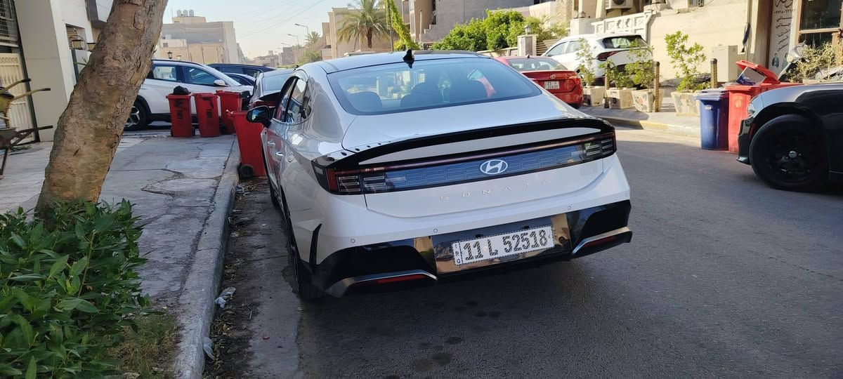 السلام عليكم
للبيع  سوناتا خليجي 2024 فول مواصفات رقم بغداد بأسمي ماشية 104 حقيقي على ايد وحدة السياره مكفوله من الصبغ فقط بارد بسيط بالهلال جاملغ خلفي مصلح PDR ما مبين ولا اماذي الصبغ محرك 2500 گير تعليگ 8 سرعات سبير مانازل بعده على وضع شركه مغلف الجام حراري كشنات كهرباء شاحن وايرلس داخل قرميدي
بصمتين بنوراما تشغيل عن بعد كاميرا وحساسات امامي خلفي بردات خلفية وبعد هواي مواصفات السعر 215 $
العنوان بغداد /الدورة
للاستفسار ***********

