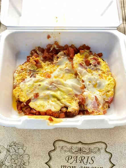 مطبخ وماكولات تينه مطبوخ بكل حُب
كادر نسائي متخصص
وجبة فطور يوم الاحد ١١/٢٣
شوربه بـ١٥٠٠
تشكيلة اجبان بـ٥
بيض بالدهن الحر بـ٢
طماطه وبيض بـ٢٥٠٠
مخلمه بـ٣
كباب عروك بـ٣
كبة برغل بـ٣
بورك بـ٣
صينية مشكل بـ٥
للحجز والاستفسار خاص واتساب
*********** اثير
*********** اسيا
عنوان المطعم طوريج حي الضباط مقابل كهربائيات ضوء القمر مجاور عالم الطبيعه
