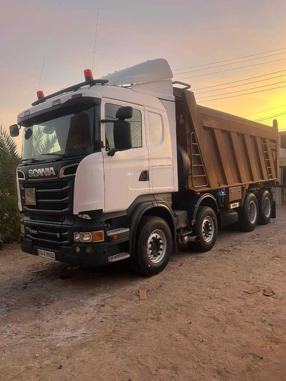 سكانيا موديل 2012 محرك 8 انجكتر حجم 500  كير عادي غليج بلادي مجموعة 26 تخم تاير  السعر 680$ الاتصال ***********
