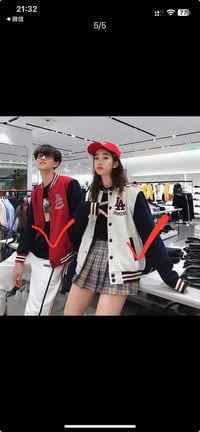 إلى اصحاب المحلات الي ع باب الله اول شي الله يرزق لجميع اخوان قماصل كم...