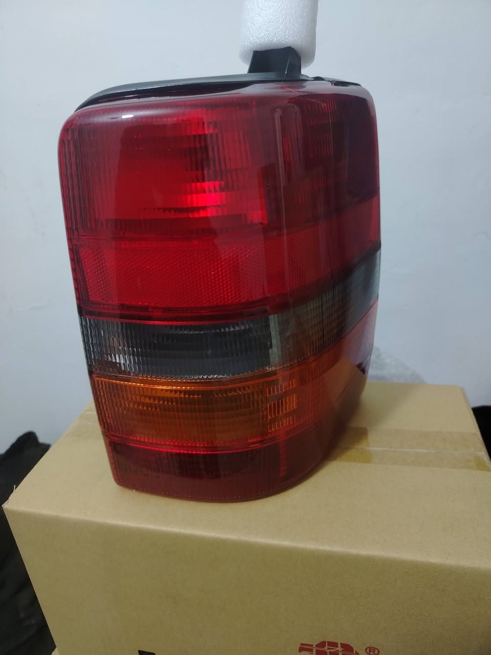 سلام عليكم خوان وصلت وجبه جديده
سكن و بك لايت جيب كراند موديل ١٩٩٣ الئ ١٩٩٨
سيد صفاء
***********
*********** واتساب
