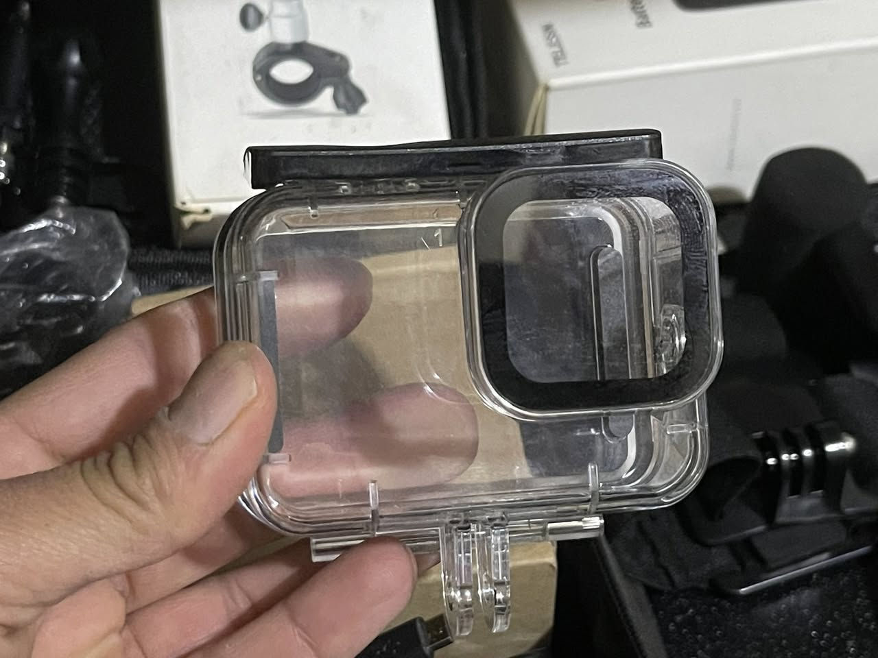 للصناع المحتوى جبتلكم شي كامل مكمل يعني اي شي متحتاج بعد كلشي موجود وياها . وبشرط الفحص وشغله مكفوله الله شاهد . 
كوبرو 12 مع معدات كامله شواحن عدد 2 بطاريات 4 
استاند 2 مقبض ايد كفر حمايه من المي استاند دراجه استاند مثبت عدد 2 سيارة. حزام ضهر للكوبرو. حزام الرئس . ومفاتيح معدات جدد السعر ٤٦٥ الف كامله 
مكاني بابل توصيل موجود . ***********
