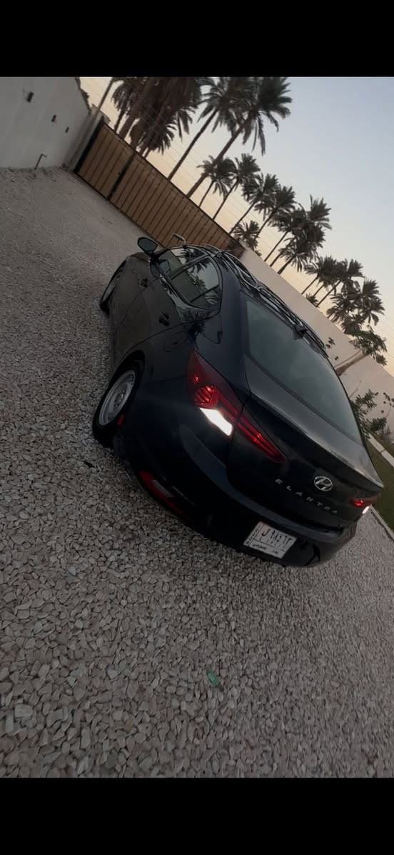 النترا 2020 أمريكي حادثه جاملغ وباب بدون دواخل نفسهن لقطع مراوس بنيسان سني من ل٢٠  ل٢٤ مكاني بغداد ***********
