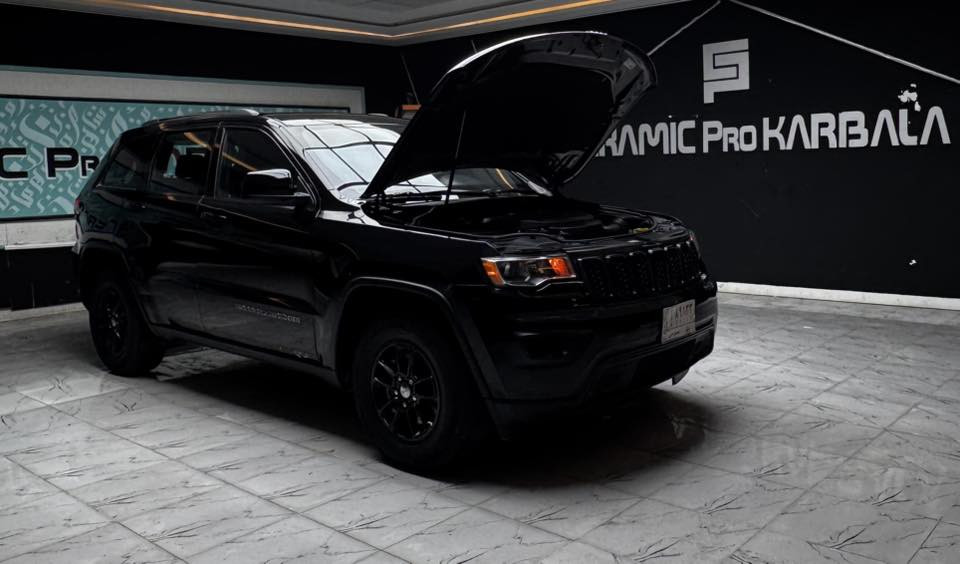 السلام عليكم ورحمة اللّٰه
للبيع سيارة : جيب كَراند شيروكي فئة لاريدو لون اسود
•الضرر : باب وجاملغ صبغ وقبق الجنطه صارت بي طخه هنا ونصبغ يعني بدون تبديل
﻿الرقم :مرقم بابل
﻿﻿المواصفات :
﻿﻿السيارة : #جيب_كراند_لاريدو
الموديل : 2018
المحرك : V6 3600 (ستة سلندر)
حجم الويل: ويل كب حجم 18 مع طقم تايرات بحالة ممتازة حساسات خلفية اصل
كامرة خلفية اصل
لايتات ابيض عالي وناصي مع كشافات دعامية بصمات عدد 2 للابواب مع بصمة تشغيل تحكم فول كهرباء لكرسي السائق
شاشة الدشبولللتحكم بايعازات السيارة
تبريد قطعتين امامي وخلفي
نشغيل عن بعد
تحكم ستيرن جهتين بلوتوث وحاكية وكروس سرعة وتحكم صوت
نضام ABS مانع انزلاق 
السعر 190 وبيها مجال 
تواصل واتساب فقط 
***********
