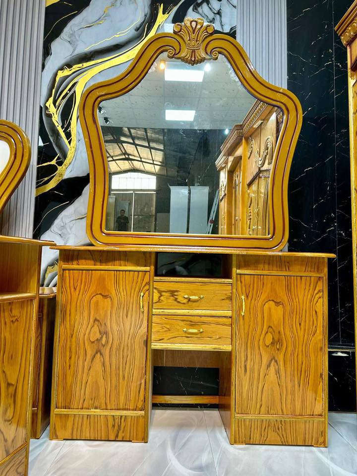 غرفة أخشاب صاج جديد السعر 900 الف وبيها مجال
🔅تفاصيل الغرفة ....
صاج خارج ٤ملم ام دي اف 🔺
وداخل صاج ٣ملم 
صبغ صاج درجة اولى 

عدد القطع  ٧ قطع 😍
🔺1 //جرباية  قياس  ١٦٠ × ٢٠٠ 
🔺//ميز جانبي ايسر قياس ٥٠
🔺2// وميز  جانبي  قياس ٥٠
🔺3// زاوية ارتفاع مترين عرض ٨٠
🔺4// وميز بلازمه  
🔺5//وميز مراية ارتفاع مترين عرض ١٢٠
🔺6// وكنتور ٦ باب  ارتفاع مترين و١٥ طول ٣ متر و١٥

القطعه الثامنة حسب الطلب شازلون
سعرها 60 الف ❤️

(توصيل مجاني مركز بغداد )
التوصيل يشمل الشد مجاني 🔥
(اطراف ٥٠)
باقي المحافضات حسب البعد


**إذا كنت صاحب هذا الإعلان وتريد حذفه لأي سبب، رجاءا أرسل رسالة إلى الدعم الفني**