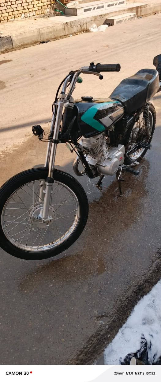 السلام عليكم للبيع شيلك للبيع جانا ناصريه سعر 500$ ***********
