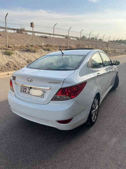 سلام عليكم اكسنت 2012 خليجيه بلو فول مواصفات سياره جاهزه من الدعاميه للدعاميه مواصفات 
فتحه سقف 
خمس تچاويي
اربعه دسك
شاشه وكامره 
ملاحظه السياره بيه جاملغات اثنين اماميه بدون دواخل اثر شخوط والهلال الخلفي بي صبغ 
السعر 93 ورقه 
العنوان الدوره مقابل كليه دجله 
للاستفسار ***********
